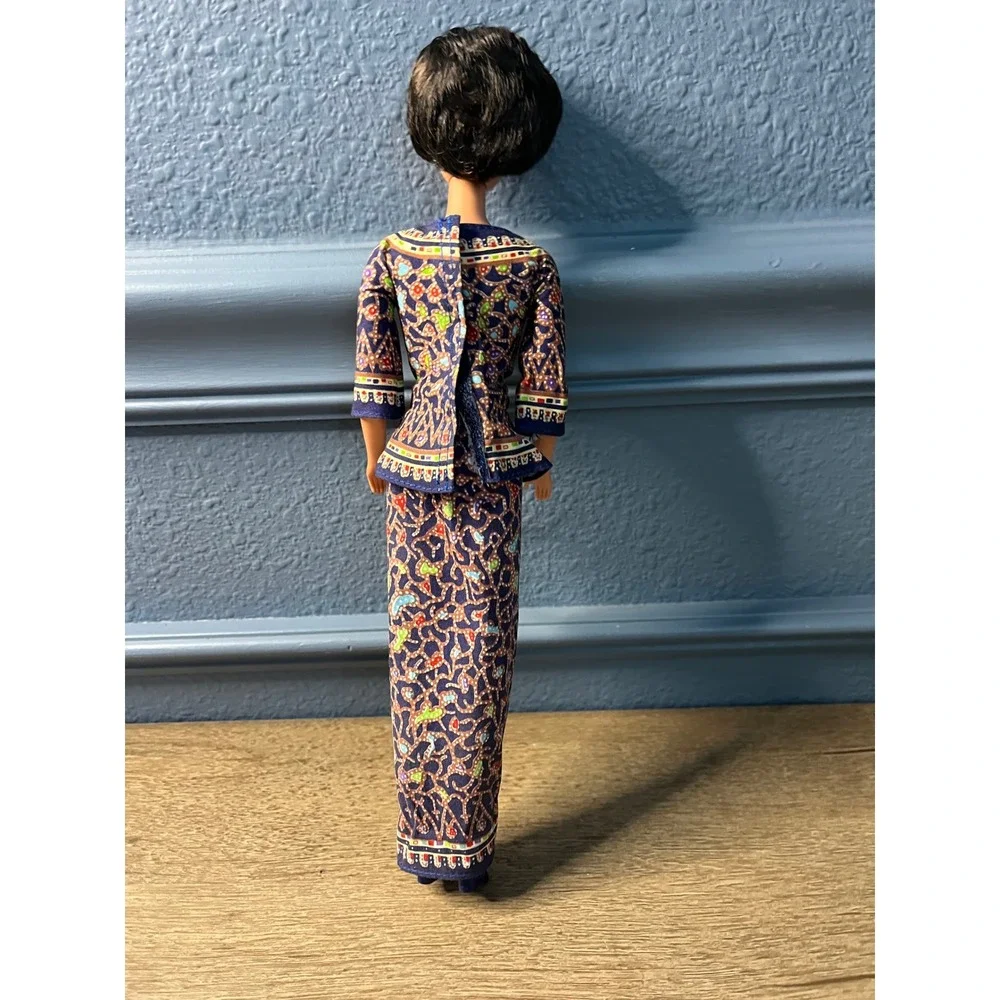 Barbie Doll Singapore‎ Airlines Flight Attendant Uniform Deep Blue Traditional